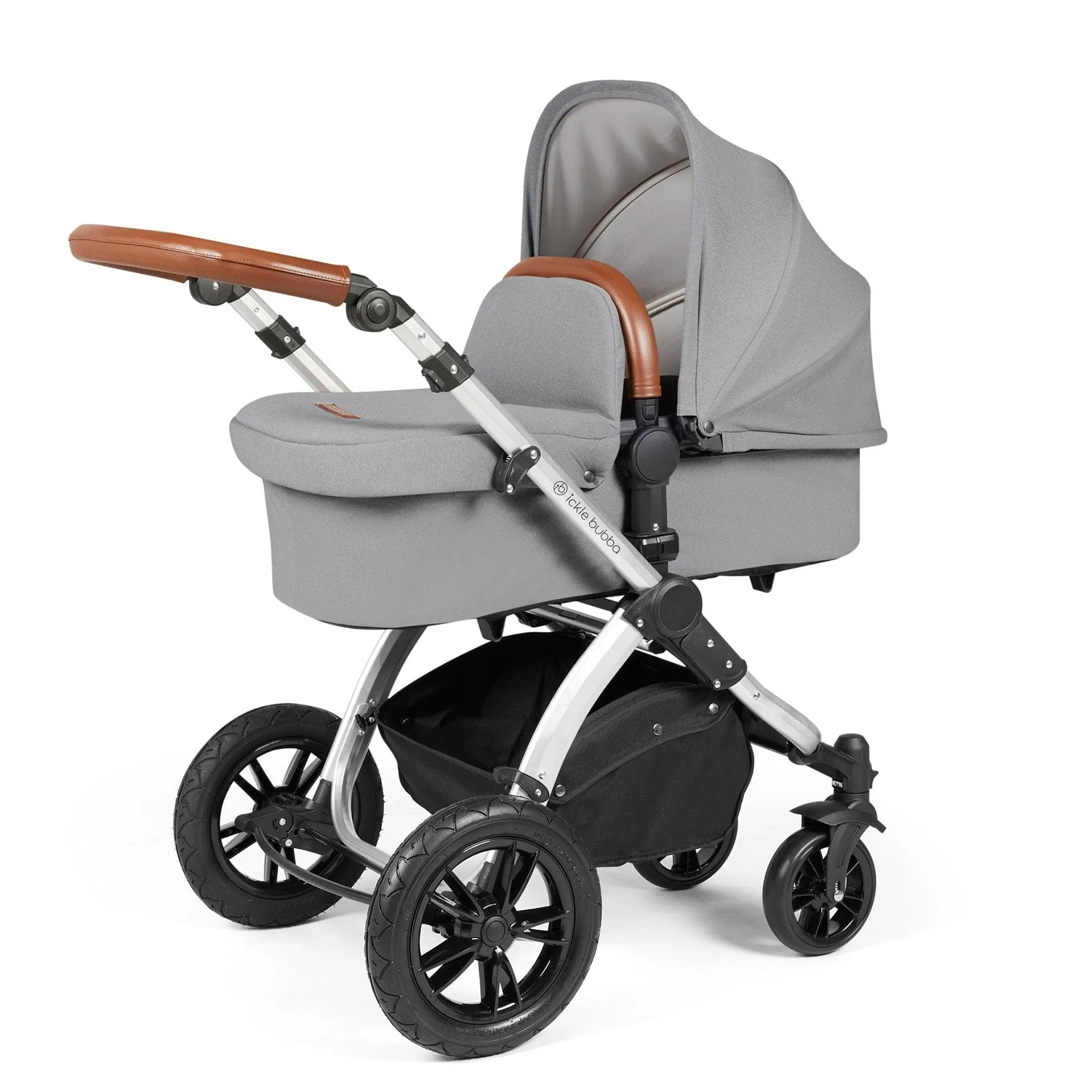 Ickle Bubba Stomp Luxe All-in-One Travel System with Isofix Base in Silver/Pearl Grey/Tan