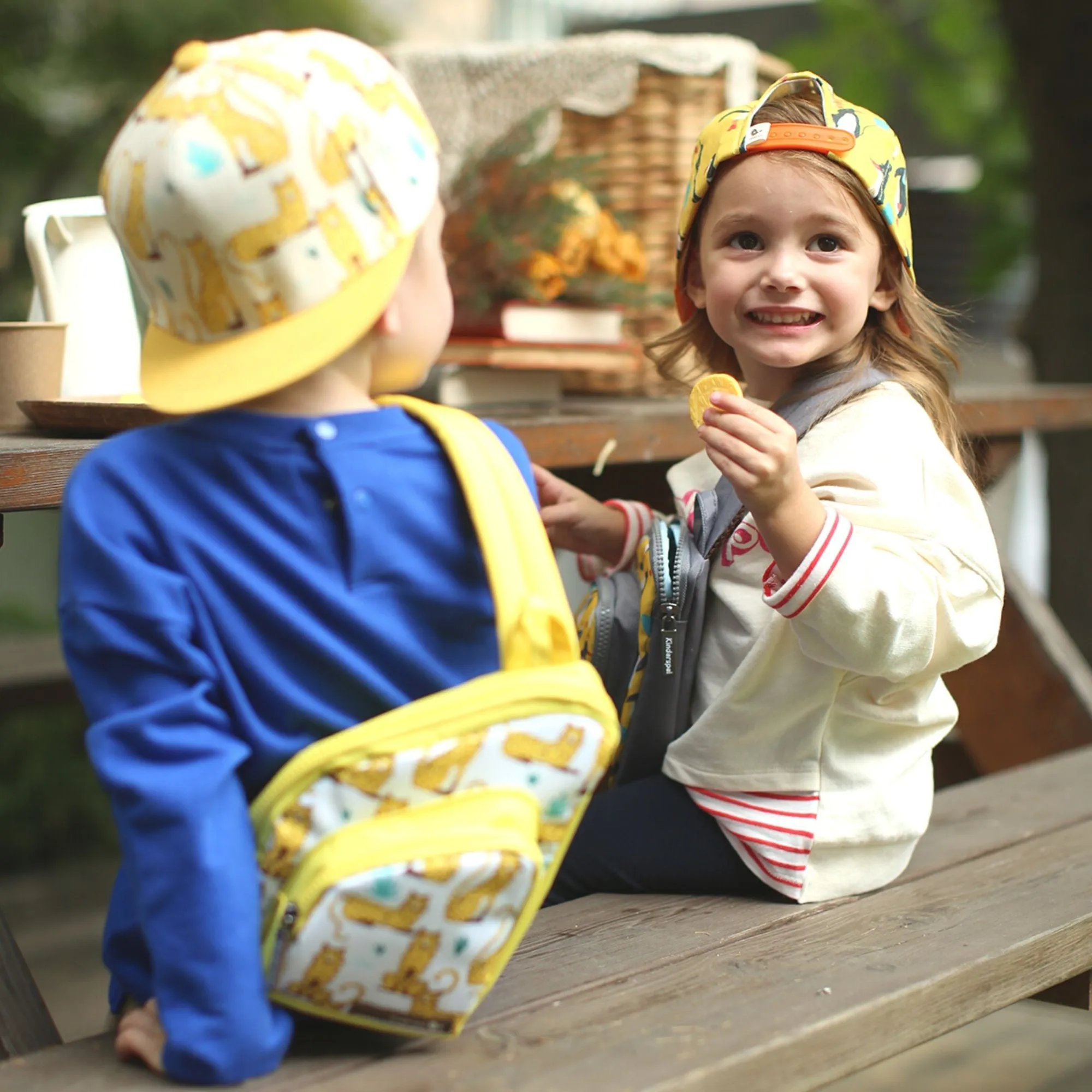 Kinderspel Insulated Sling Bag