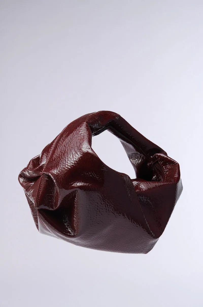 LEATHER LOVIN' PU PURSE IN BURGUNDY