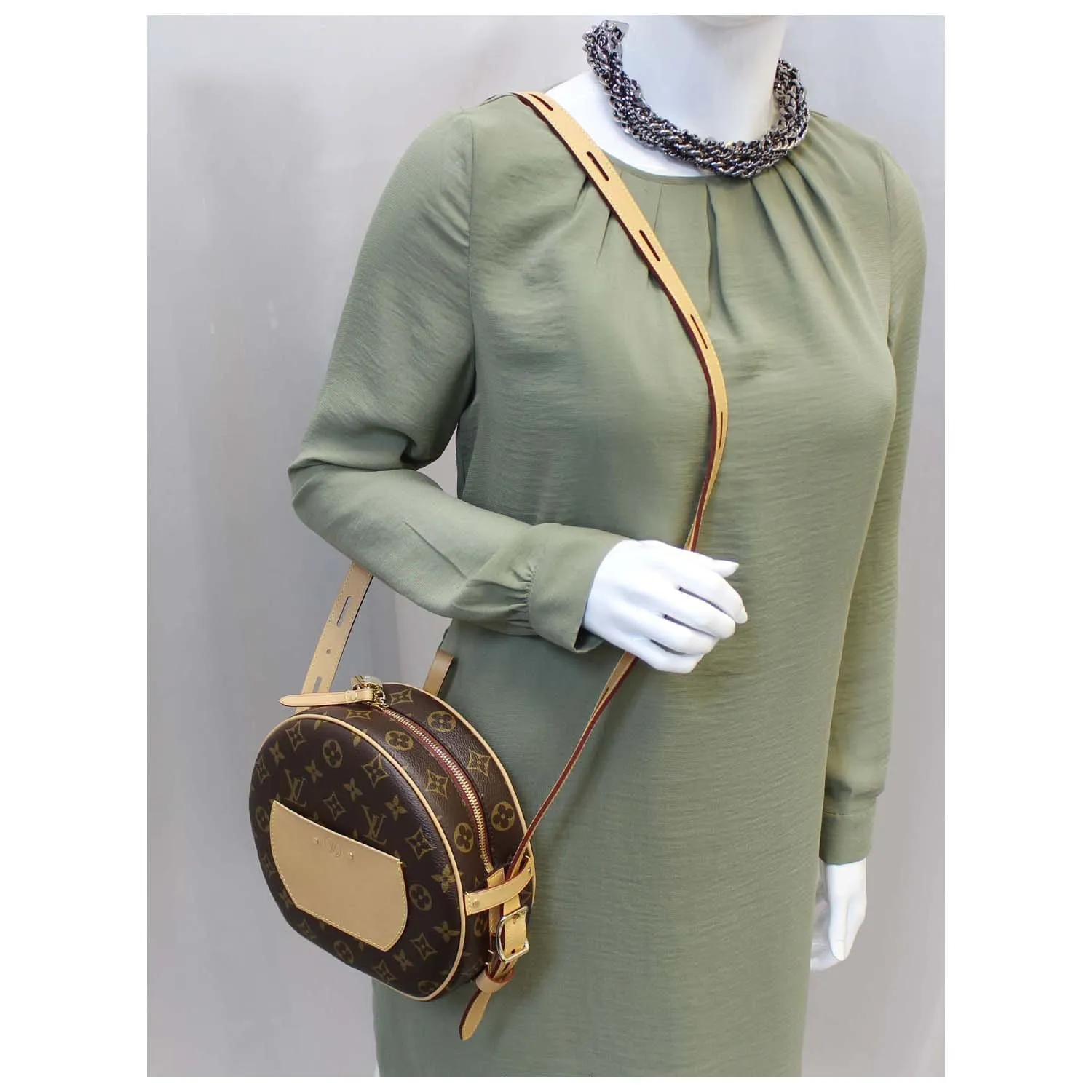 LOUIS VUITTON Boite Chapeau Souple Monogram Canvas Shoulder Bag