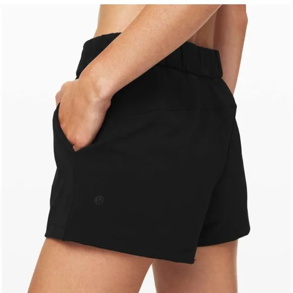 Lululemon On the Fly Short *2.5&quot; Black 2