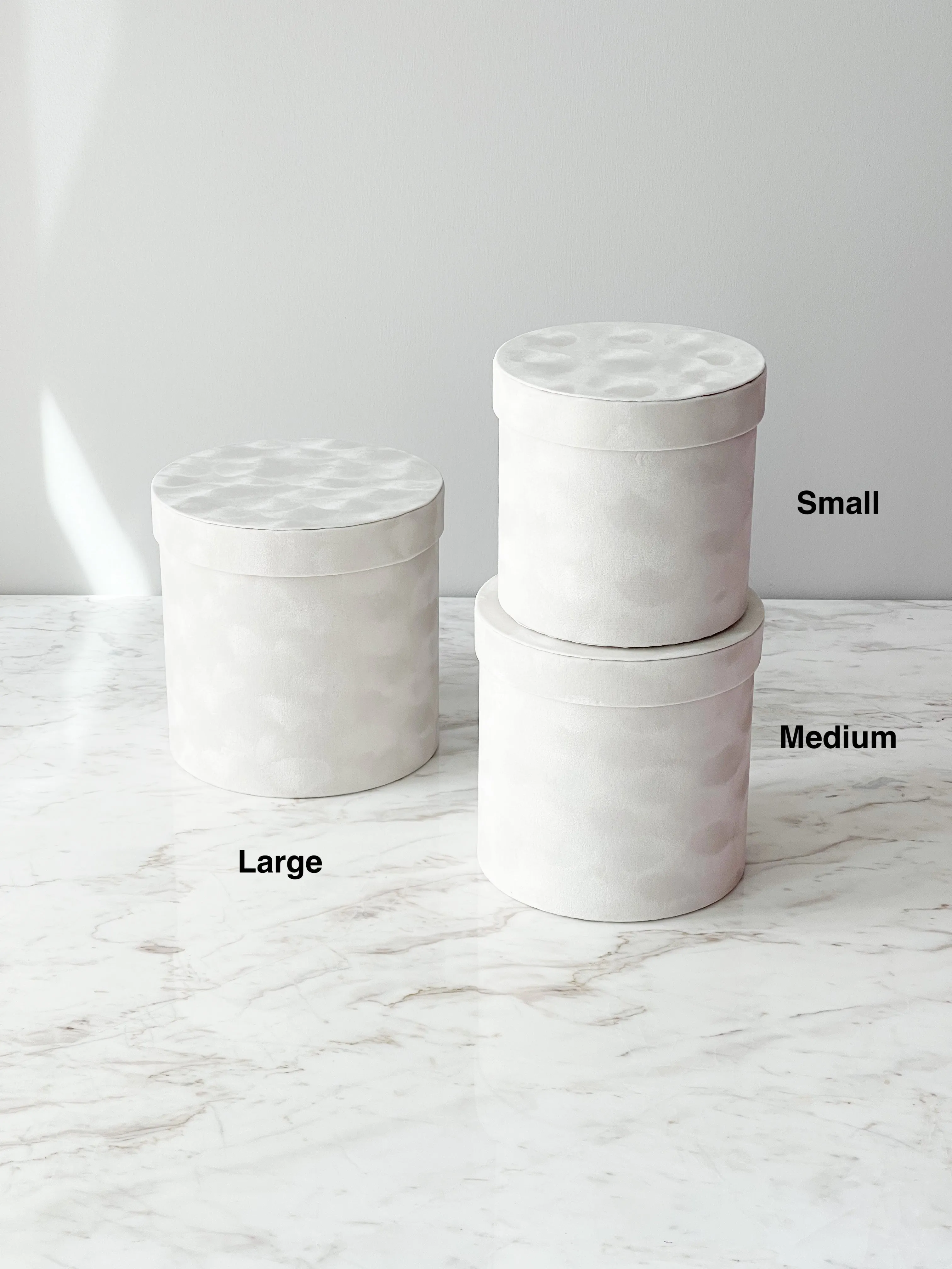 Luxury Velvet Cylinder Gift Box with Lid