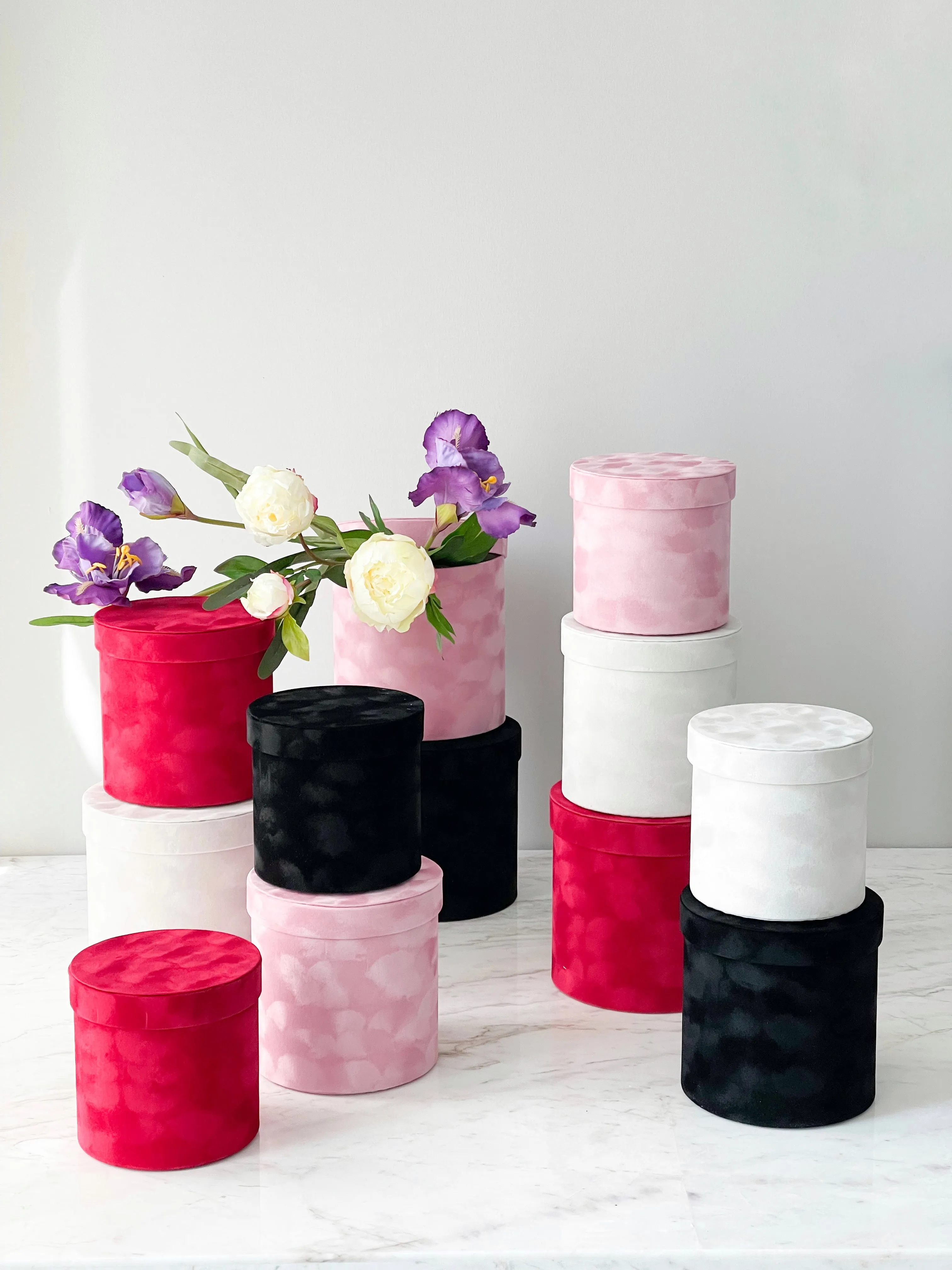 Luxury Velvet Cylinder Gift Box with Lid