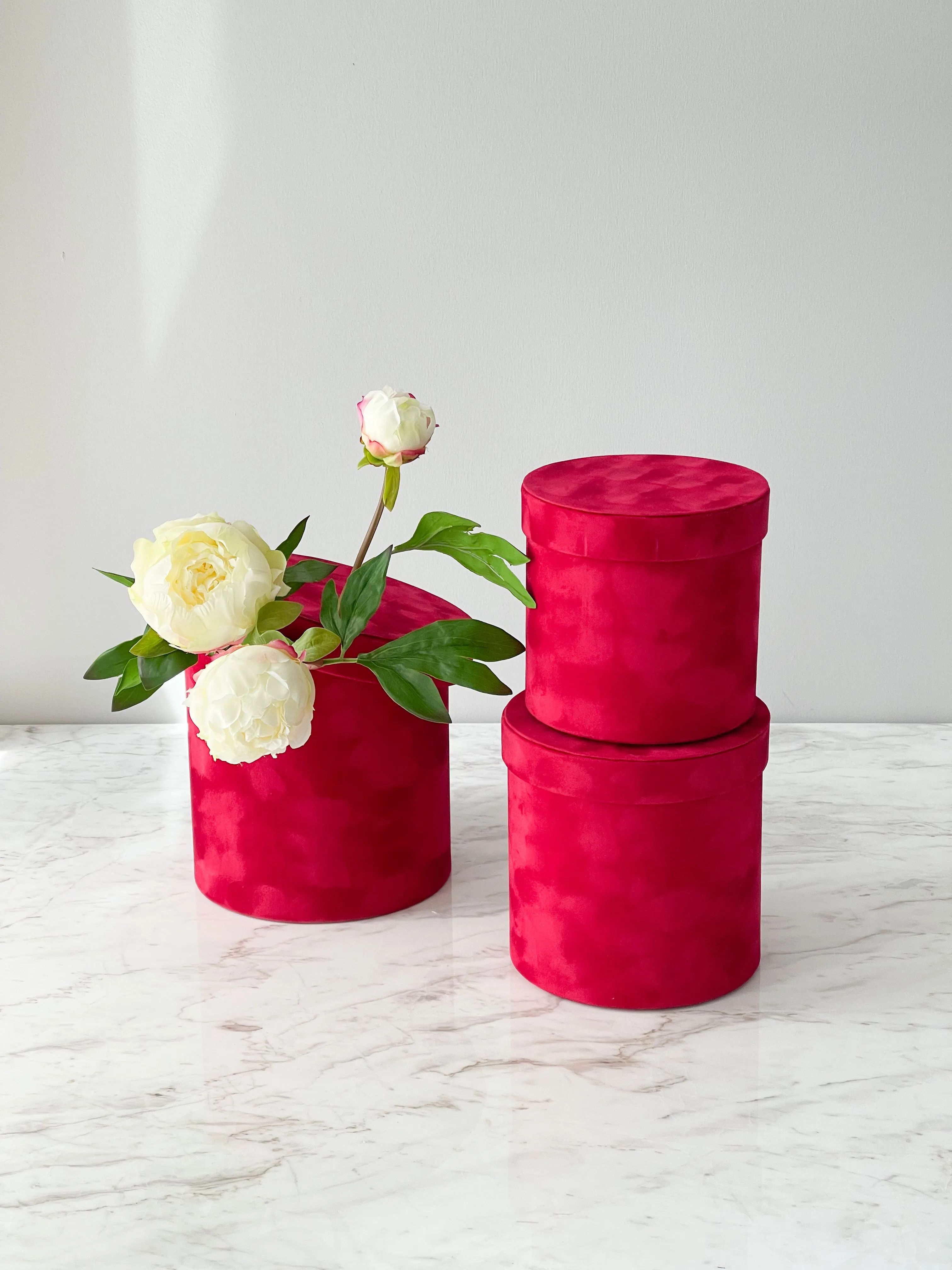 Luxury Velvet Cylinder Gift Box with Lid