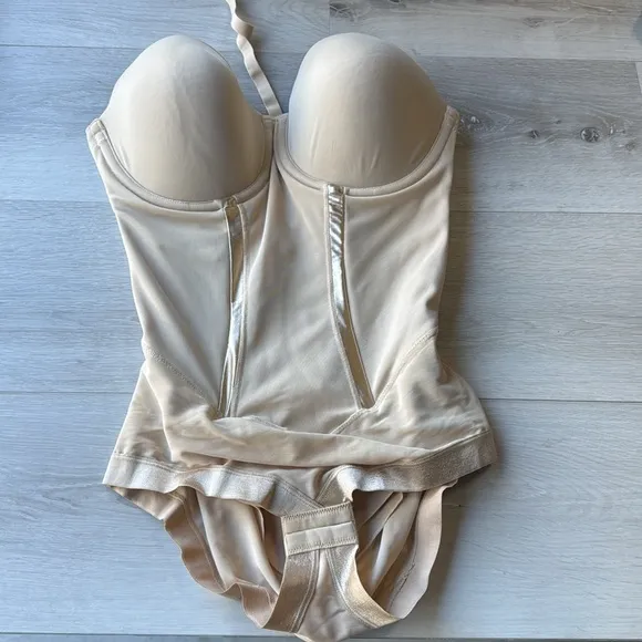 Maidenform Ultra-Firm Convertible Body Shaper w/ Built-In Underwire Bra 36D Nwt