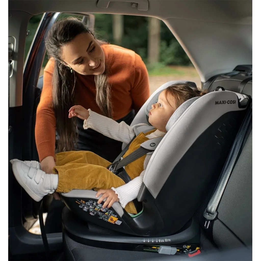 MAXI-COSI Titan Plus i-Size Car Seat - Authentic Grey