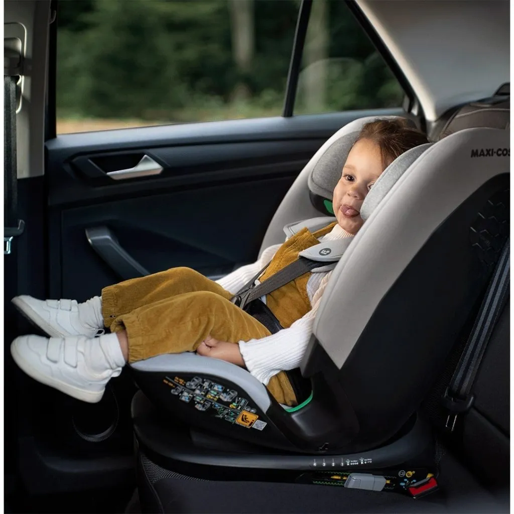 MAXI-COSI Titan Plus i-Size Car Seat - Authentic Grey