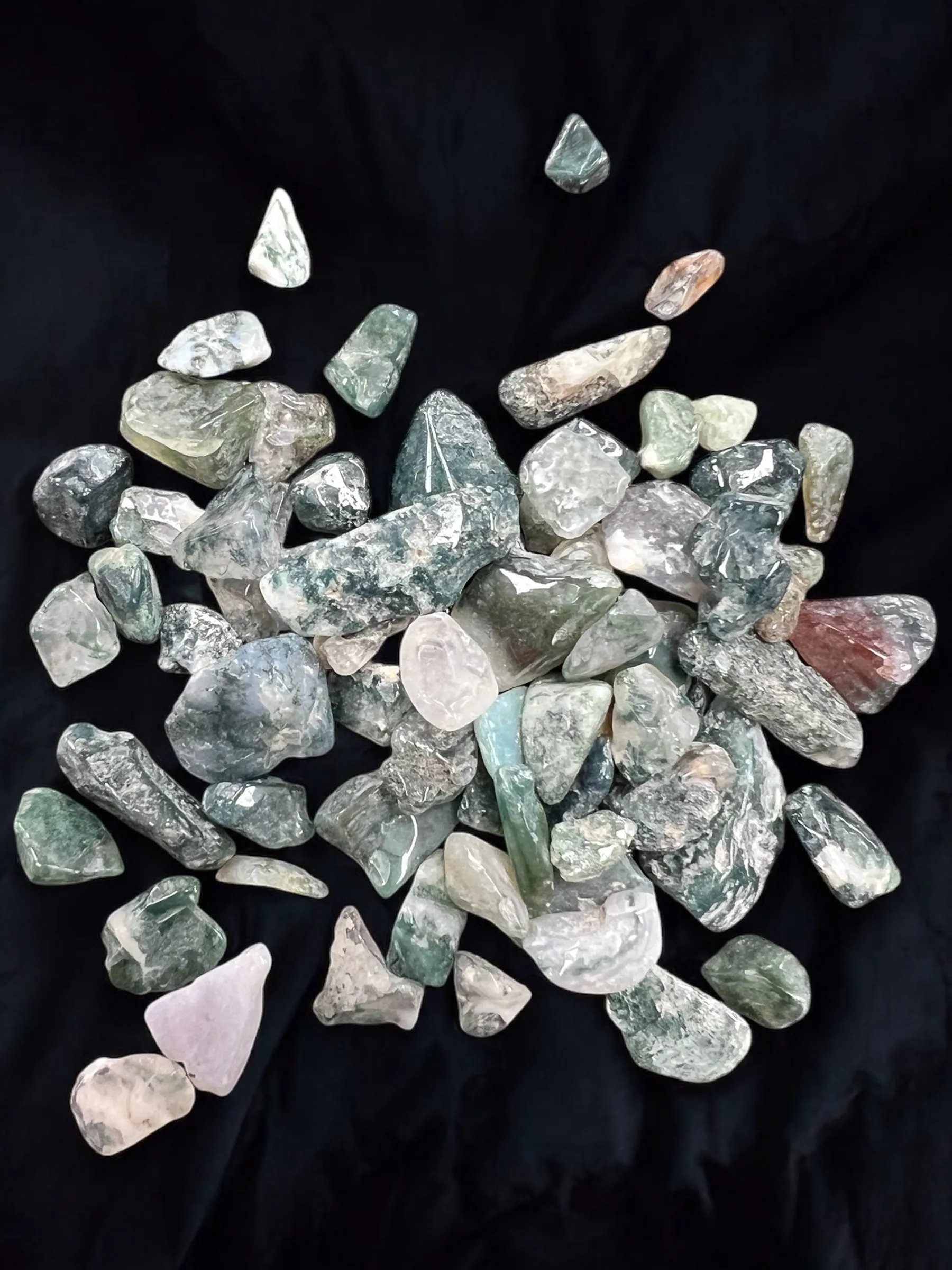 Moss Agate Gemstone Chips