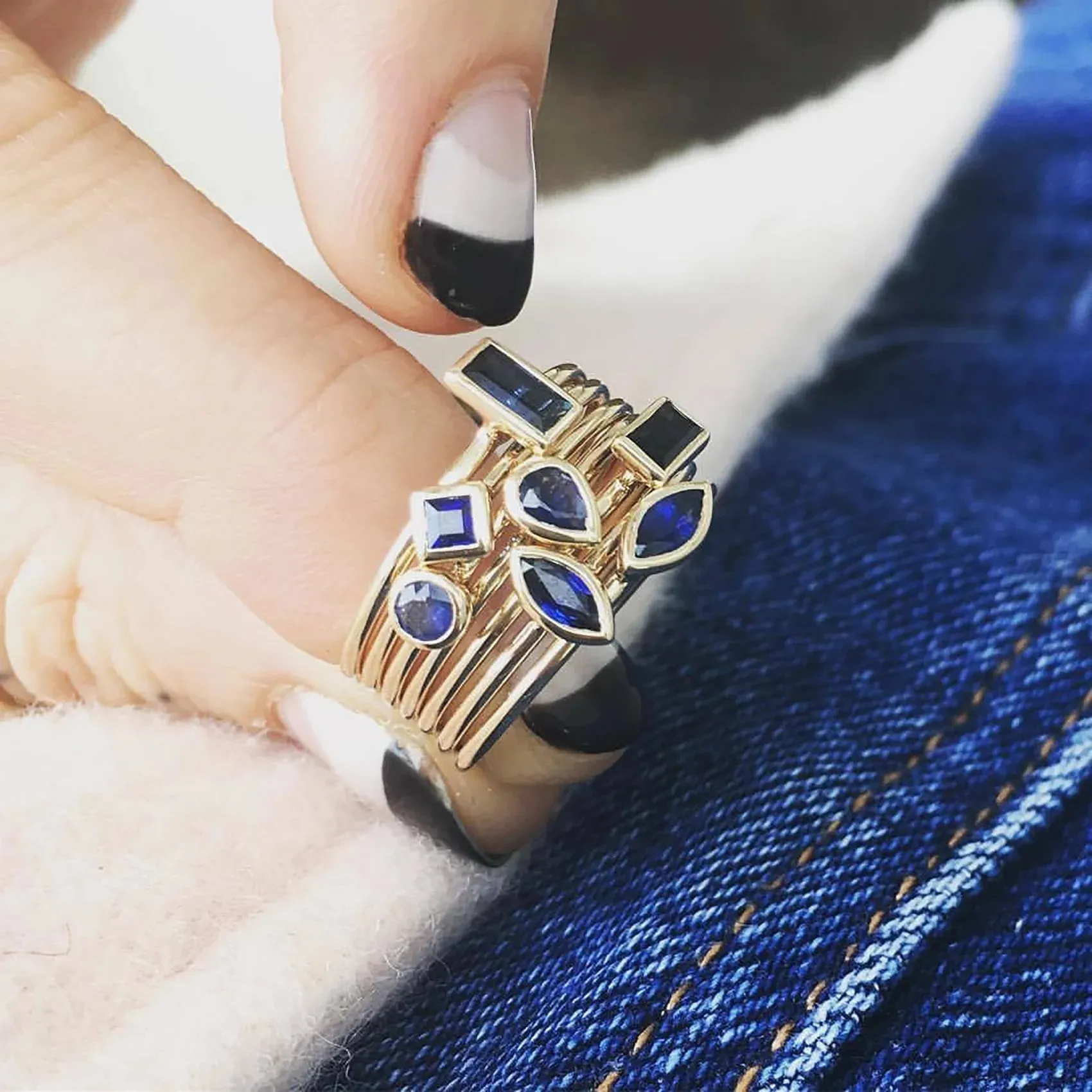 métier / sapphire stacking ring