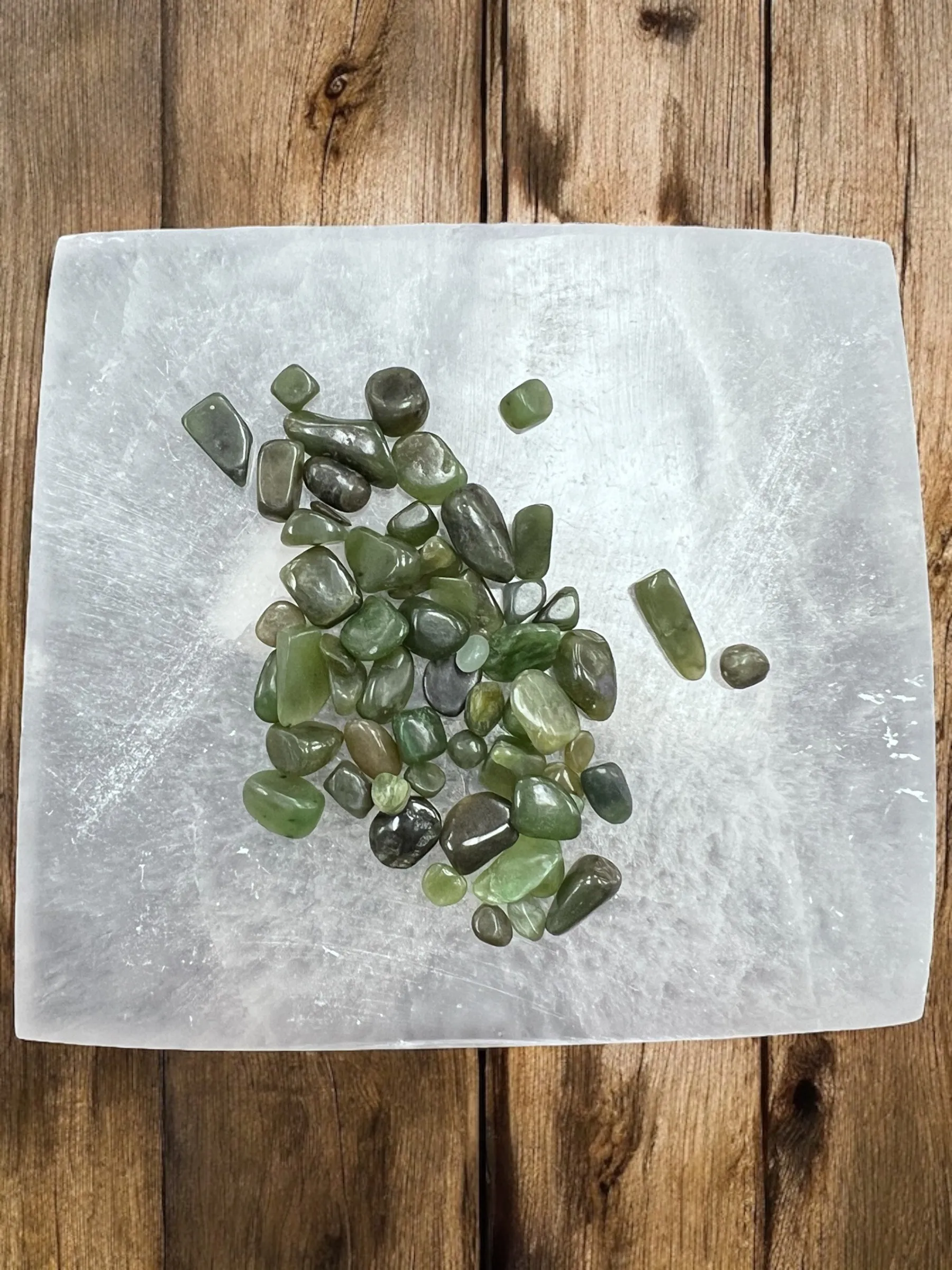 Nephrite Jade Gemstone Chips