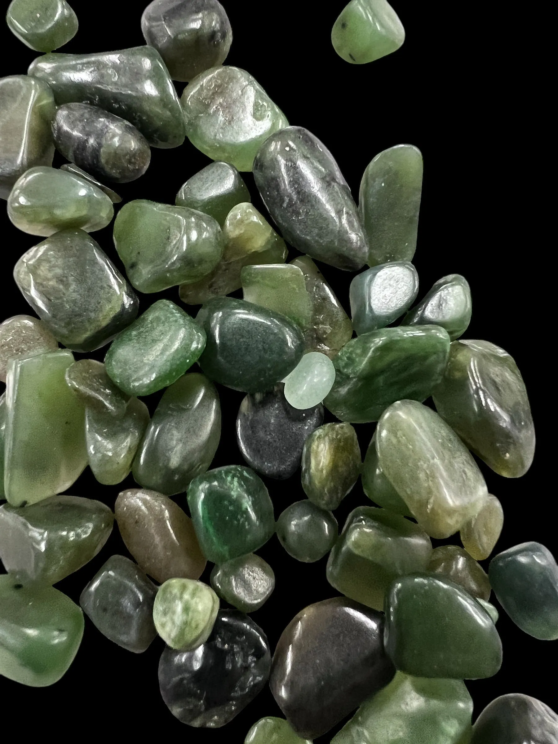 Nephrite Jade Gemstone Chips