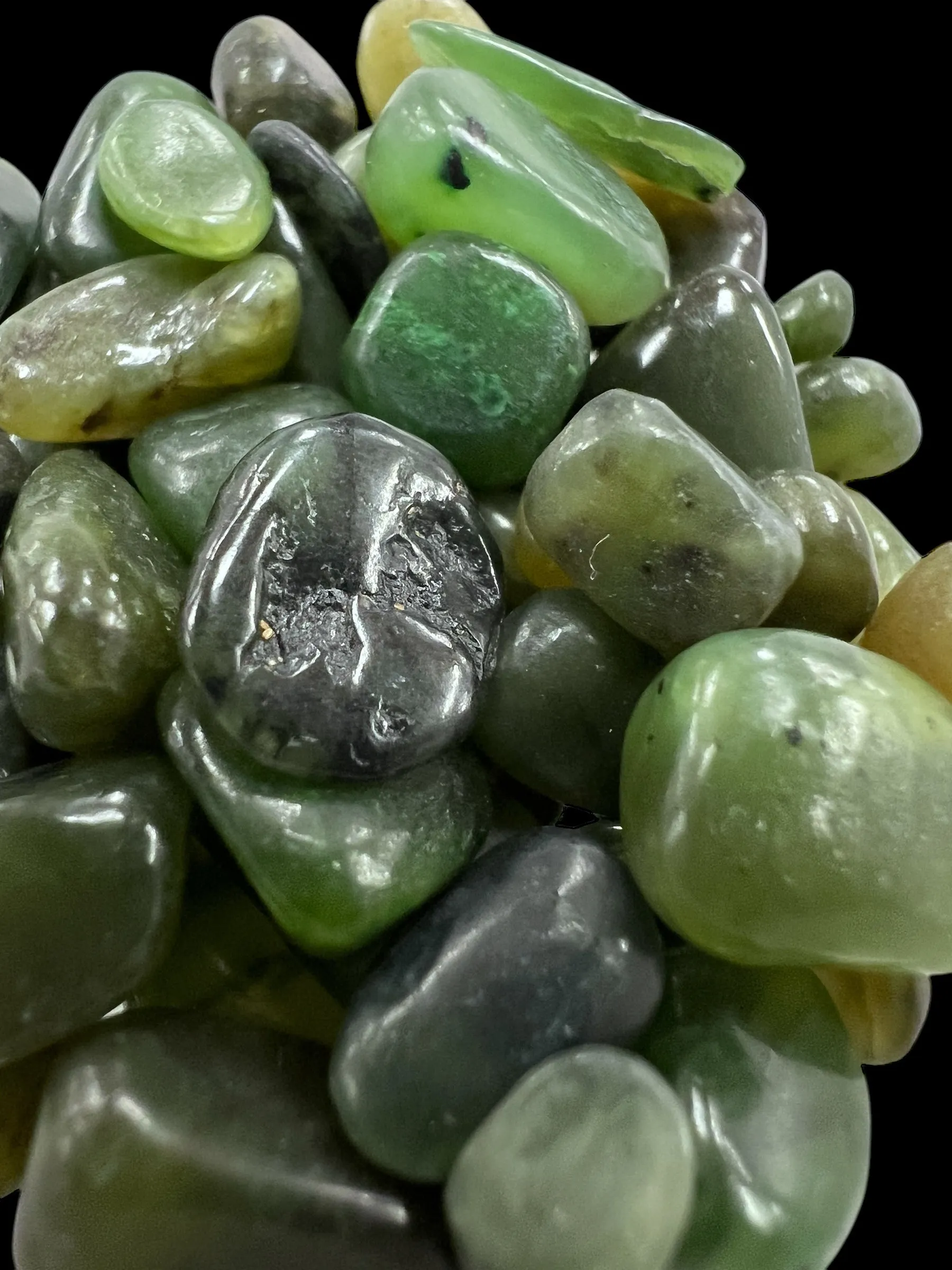 Nephrite Jade Gemstone Chips