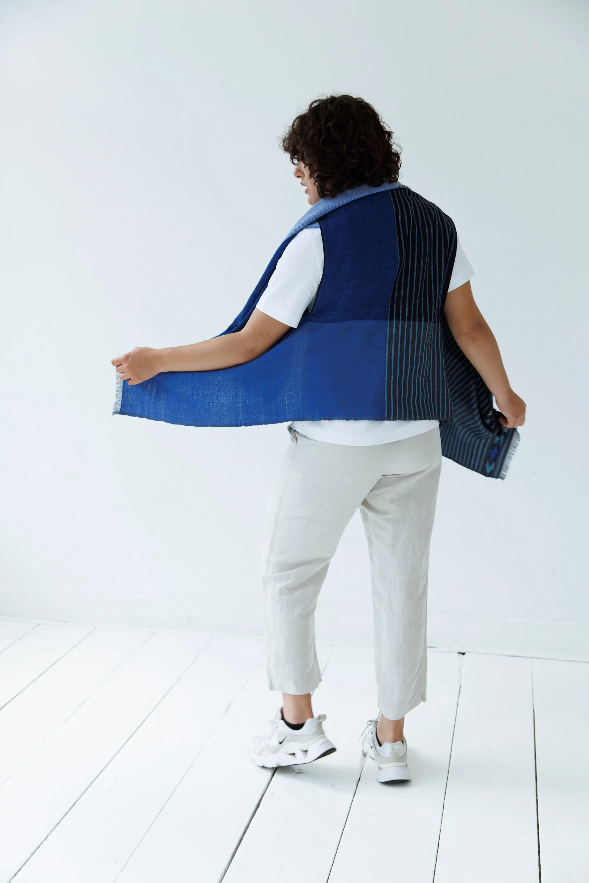NEW! Light Wool Cape Fusion Blue