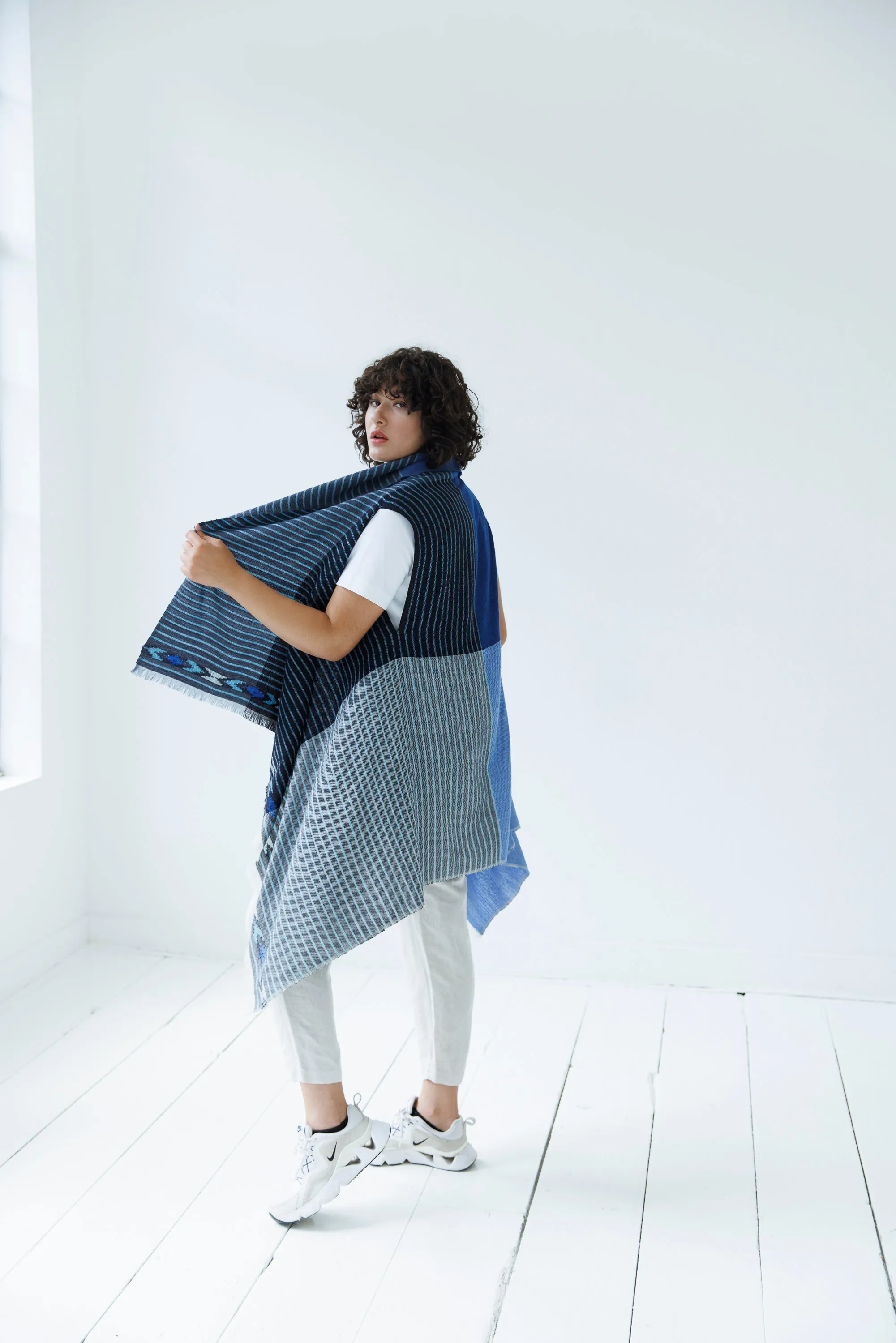 NEW! Light Wool Cape Fusion Blue