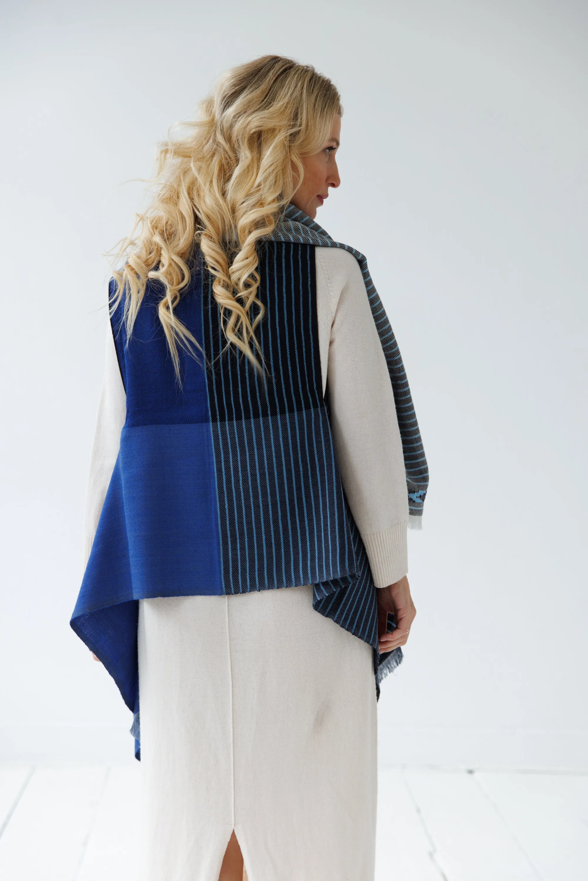 NEW! Light Wool Cape Fusion Blue