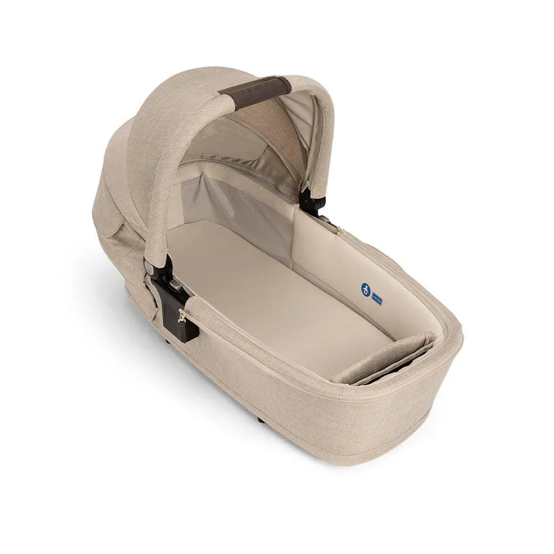 Nuna Triv NEXT   Pipa Next Travel System - Biscotti