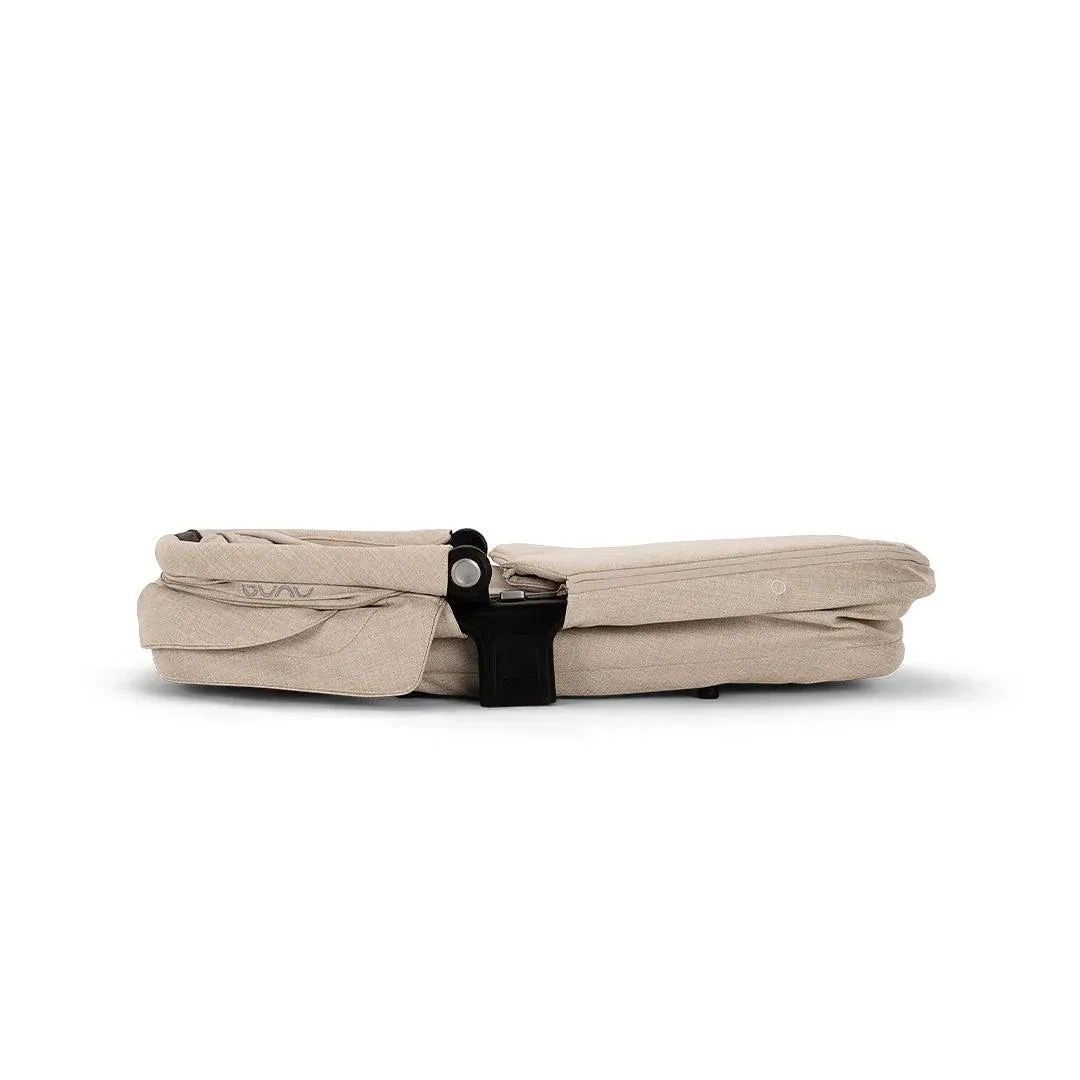 Nuna Triv NEXT   Pipa Next Travel System - Biscotti