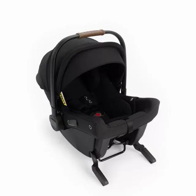 Nuna TRIV Next URBN Travel System (Caviar)