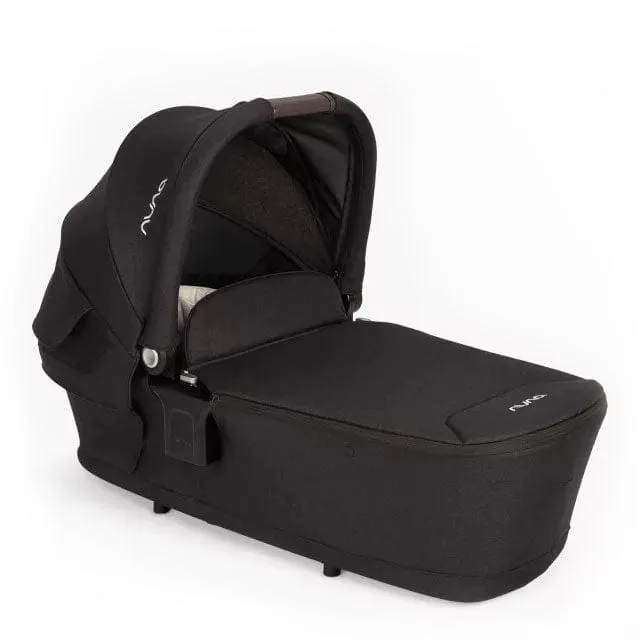Nuna TRIV Next URBN Travel System (Caviar)
