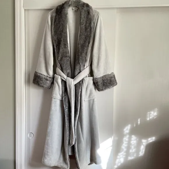 NWOT Soma Luxe Faux Fur Plush Full Length Wrap Robe Size S/M Lunar Gray Lounge