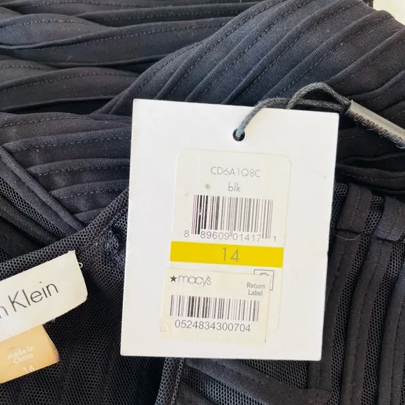 NWT Calvin Klein Short Sleeve Pin Tuck Dress Style Cd6a1q8c in black size 14