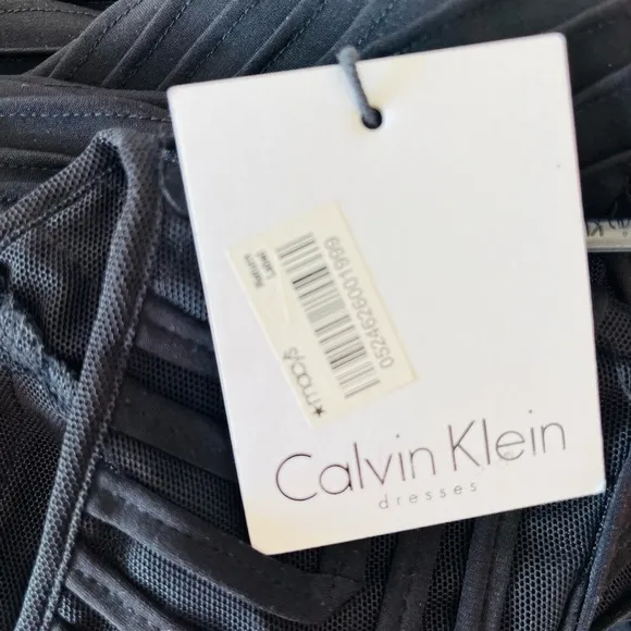 NWT Calvin Klein Short Sleeve Pin Tuck Dress Style Cd6a1q8c in black size 14