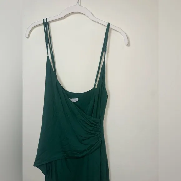 NWT Lovers   Friends Kiera Mini Dress in Emerald Green $128 msrp Size Small