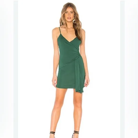 NWT Lovers   Friends Kiera Mini Dress in Emerald Green $128 msrp Size Small
