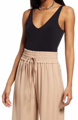 NWT Open Edit Women's V-Neck Bodysuit. ED403923MI XX-Small