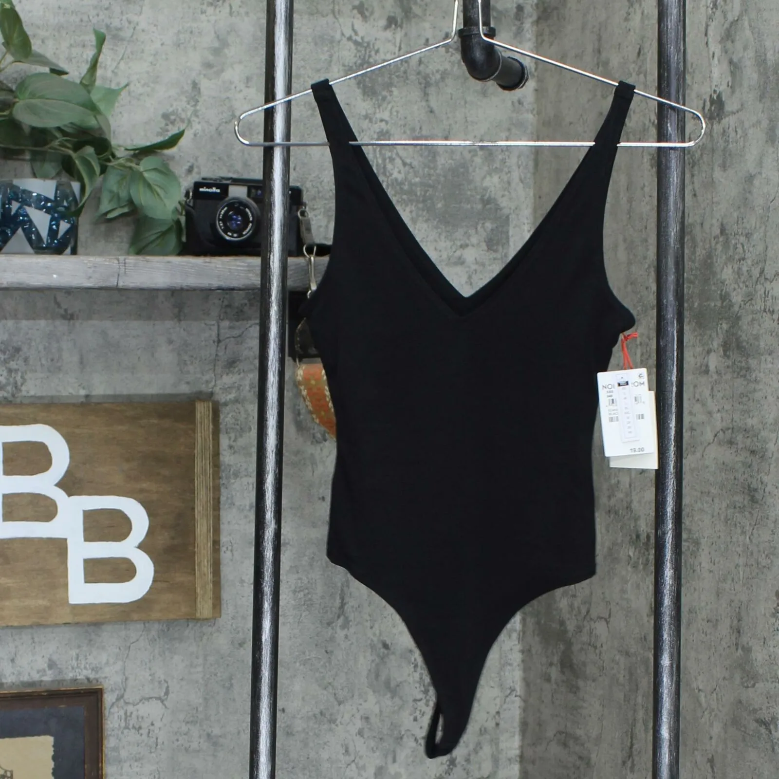 NWT Open Edit Women's V-Neck Bodysuit. ED403923MI XX-Small