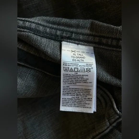 NWT Oversized Icon Denim Jacket by Gap in Washed Black Size XL Tall
