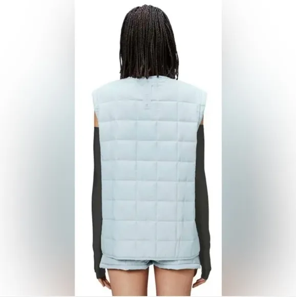 NWT Rains Puffy Liner Vest in Sky Blue - Size L