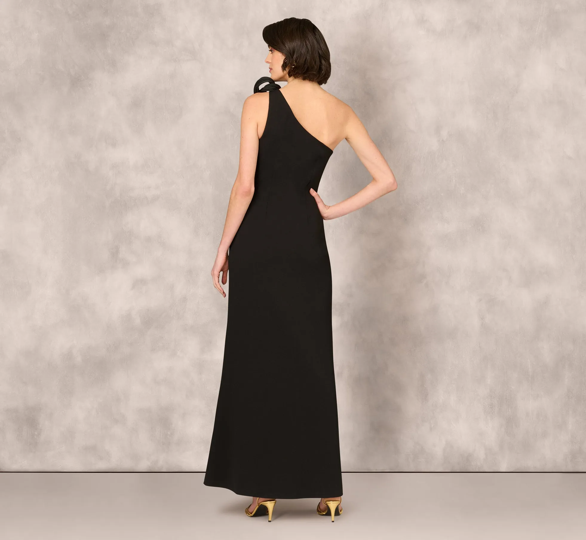 One Shoulder Pleated Detail Mermaid Gown In Black