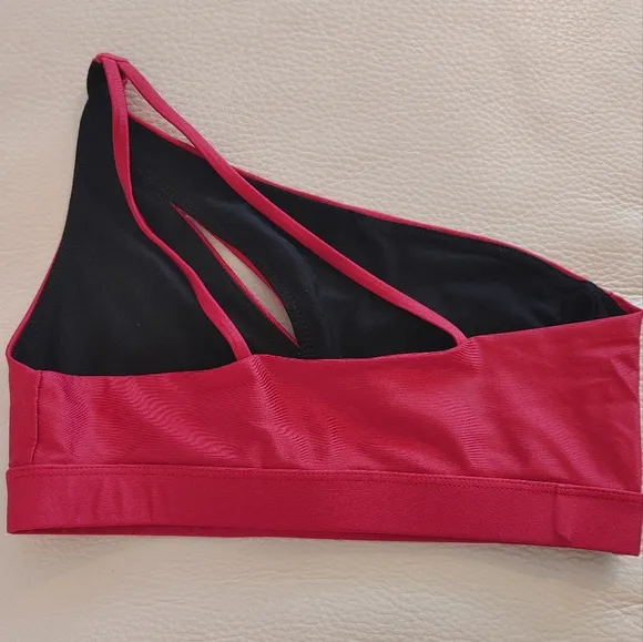 Onzie Sutra Bra - Red Liquid - M/L - Fits like a small