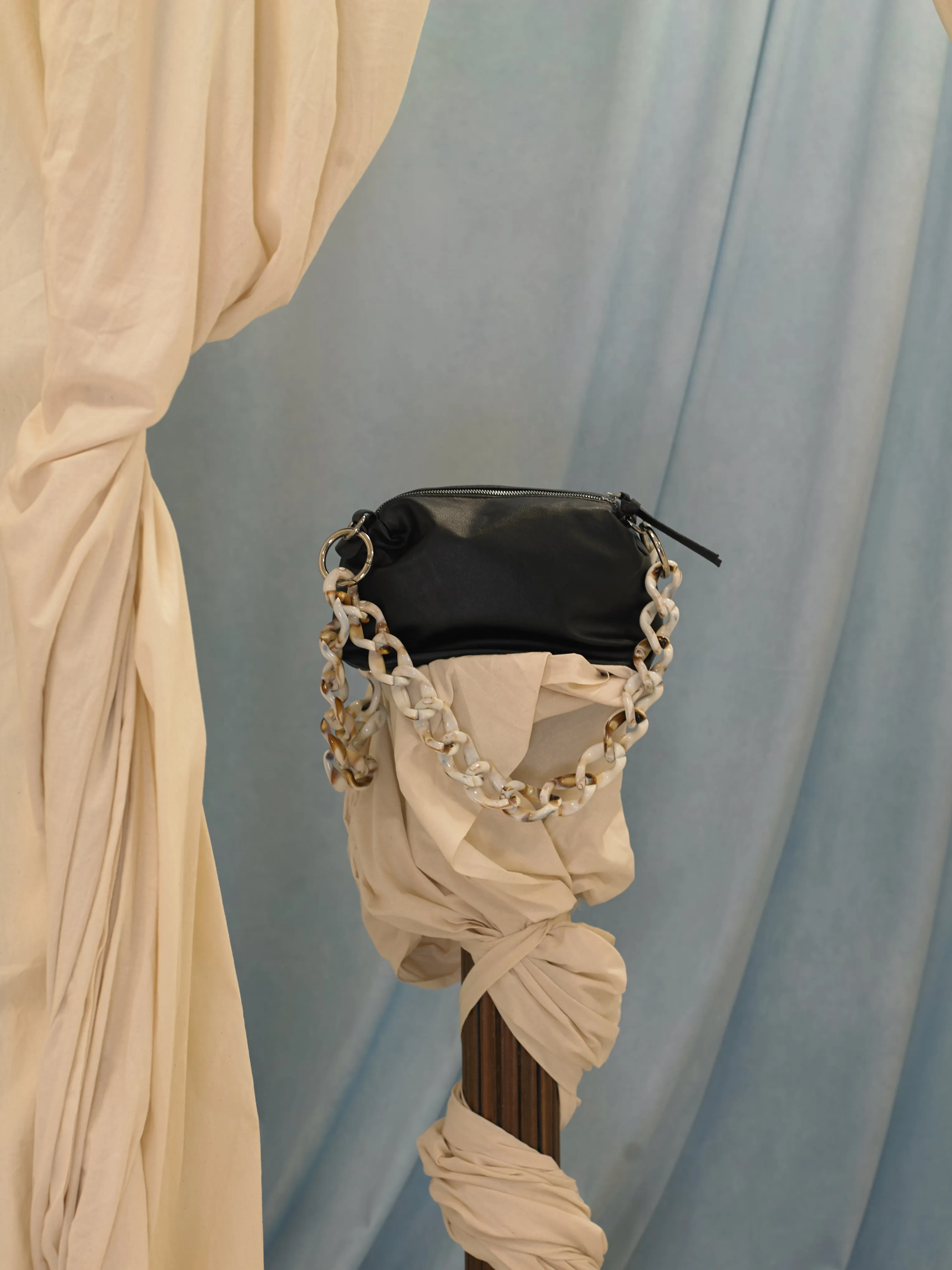 Pebble Pouch Chain Clutch - Black