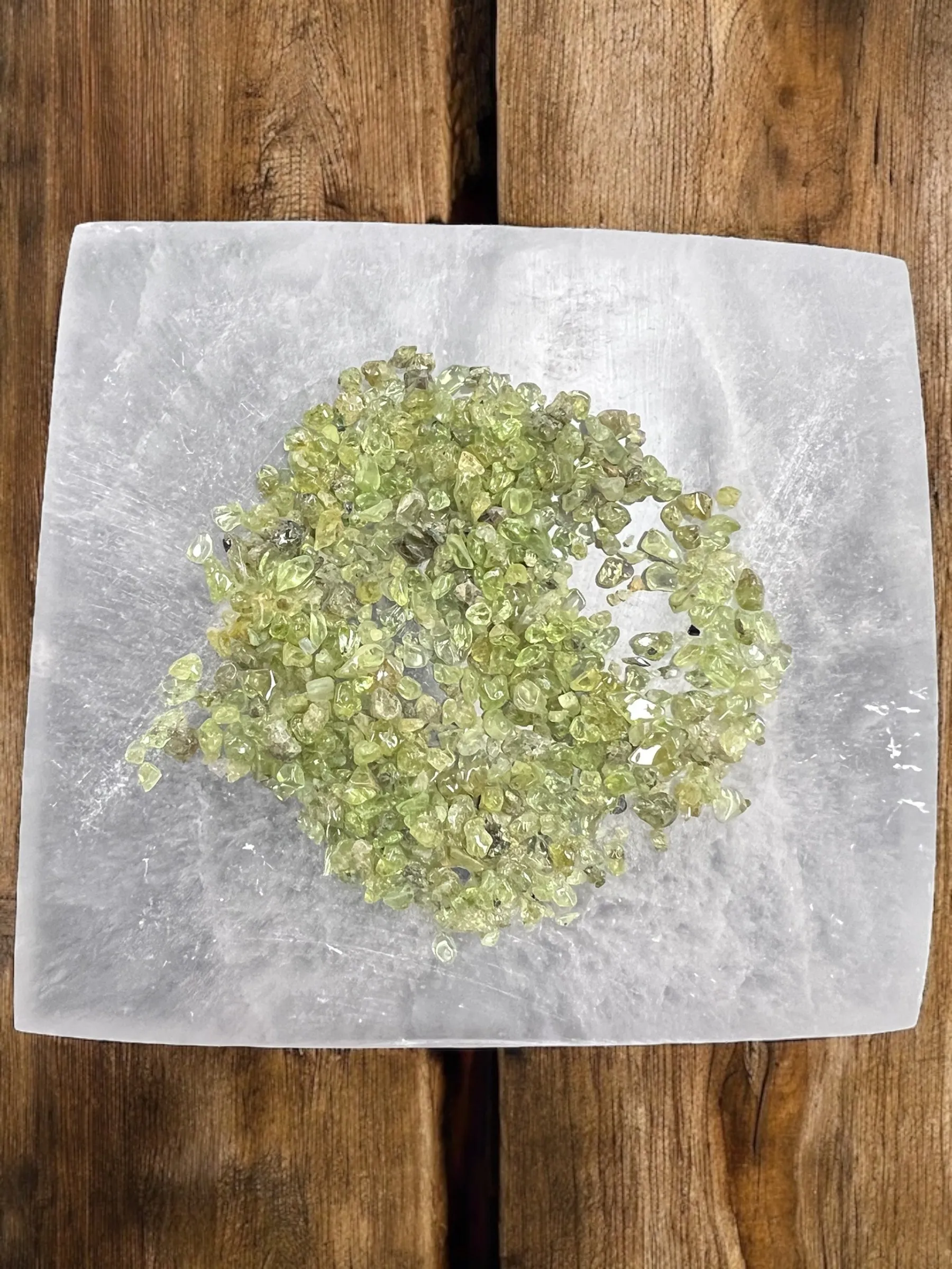 Peridot Gemstone Chips