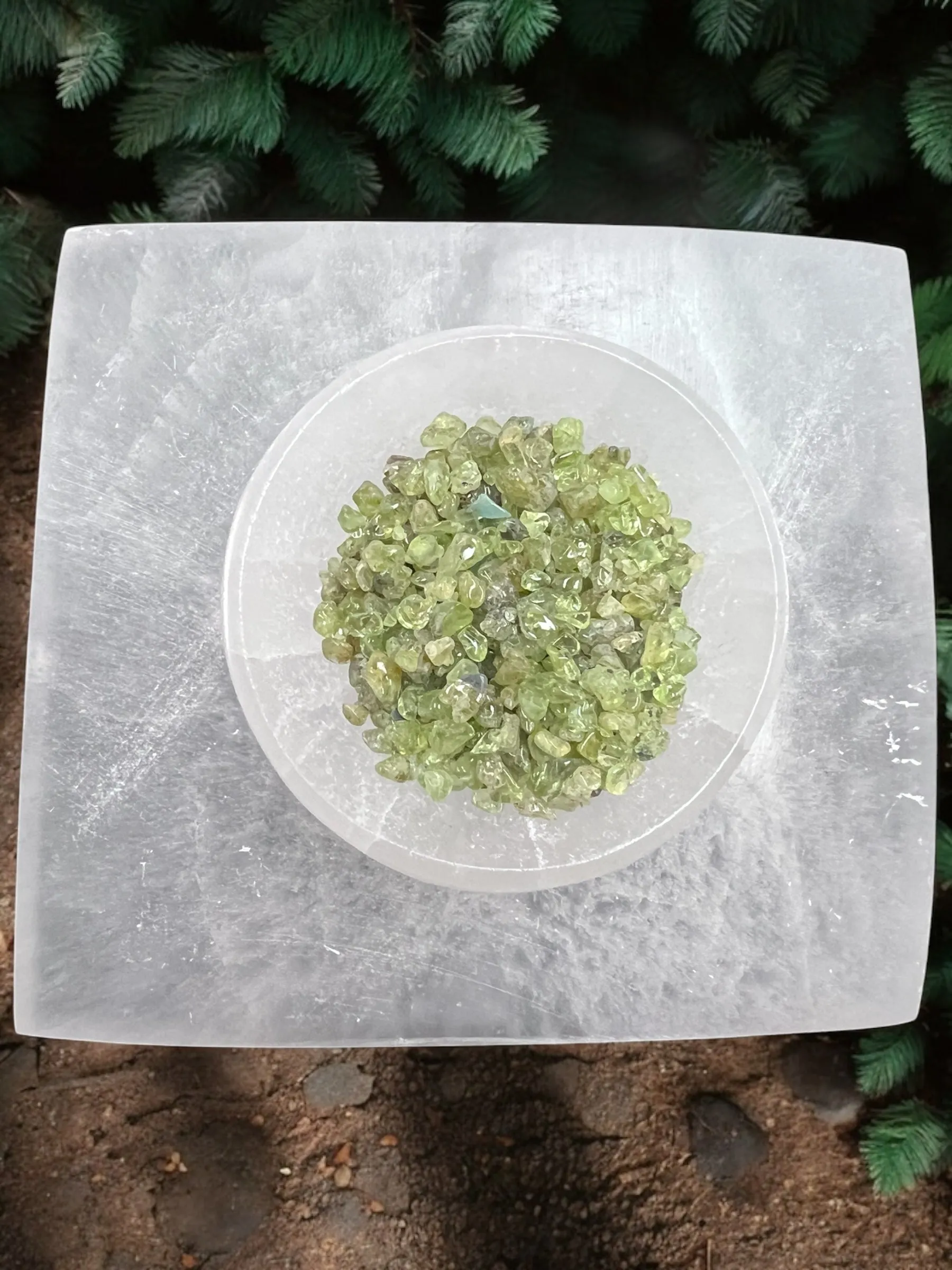 Peridot Gemstone Chips