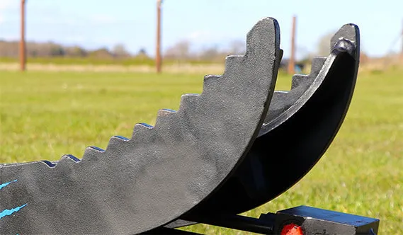 Raptor 800 Hydraulic Excavator Thumb - 2 to 4 tonne