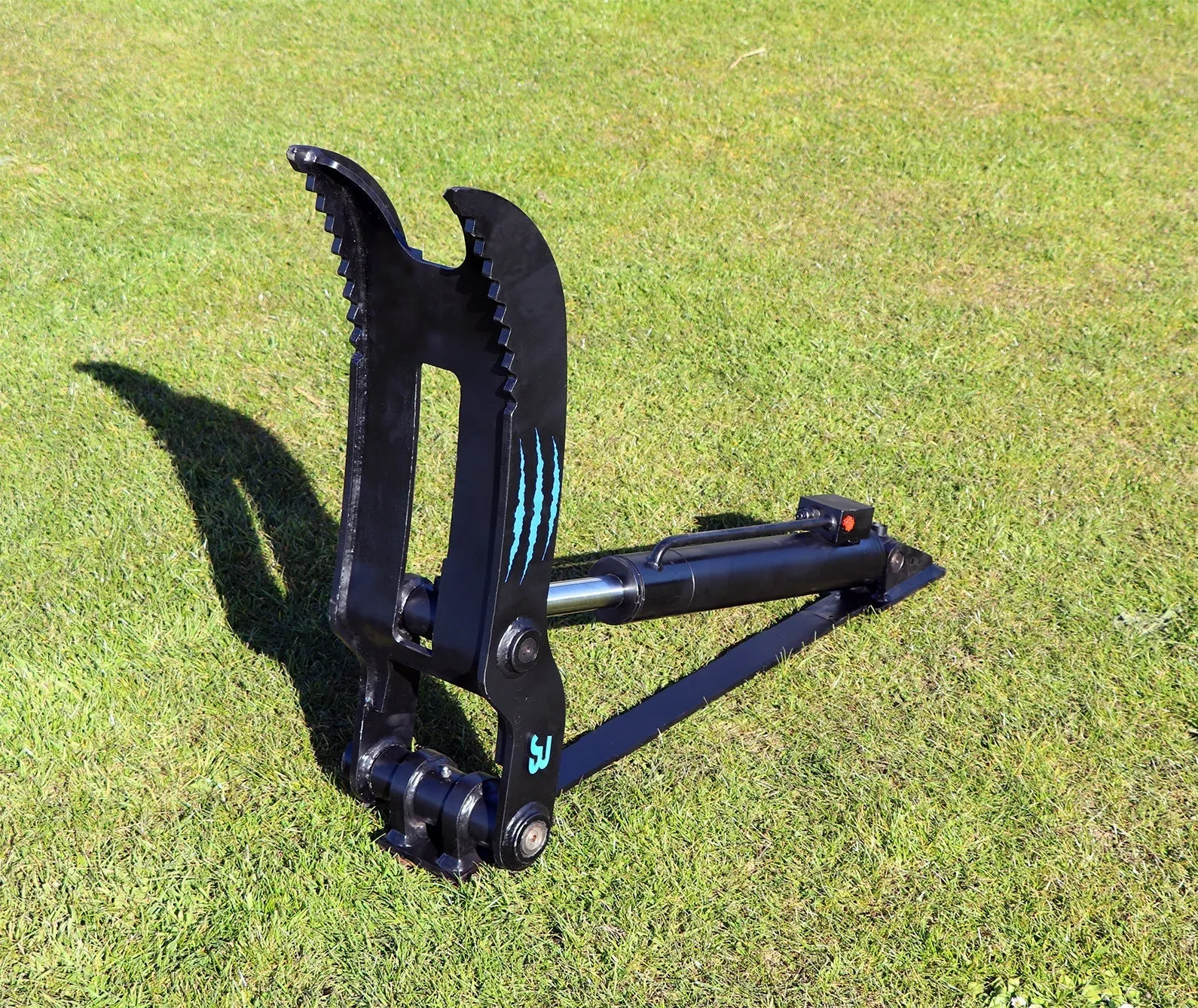 Raptor 800 Hydraulic Excavator Thumb - 2 to 4 tonne