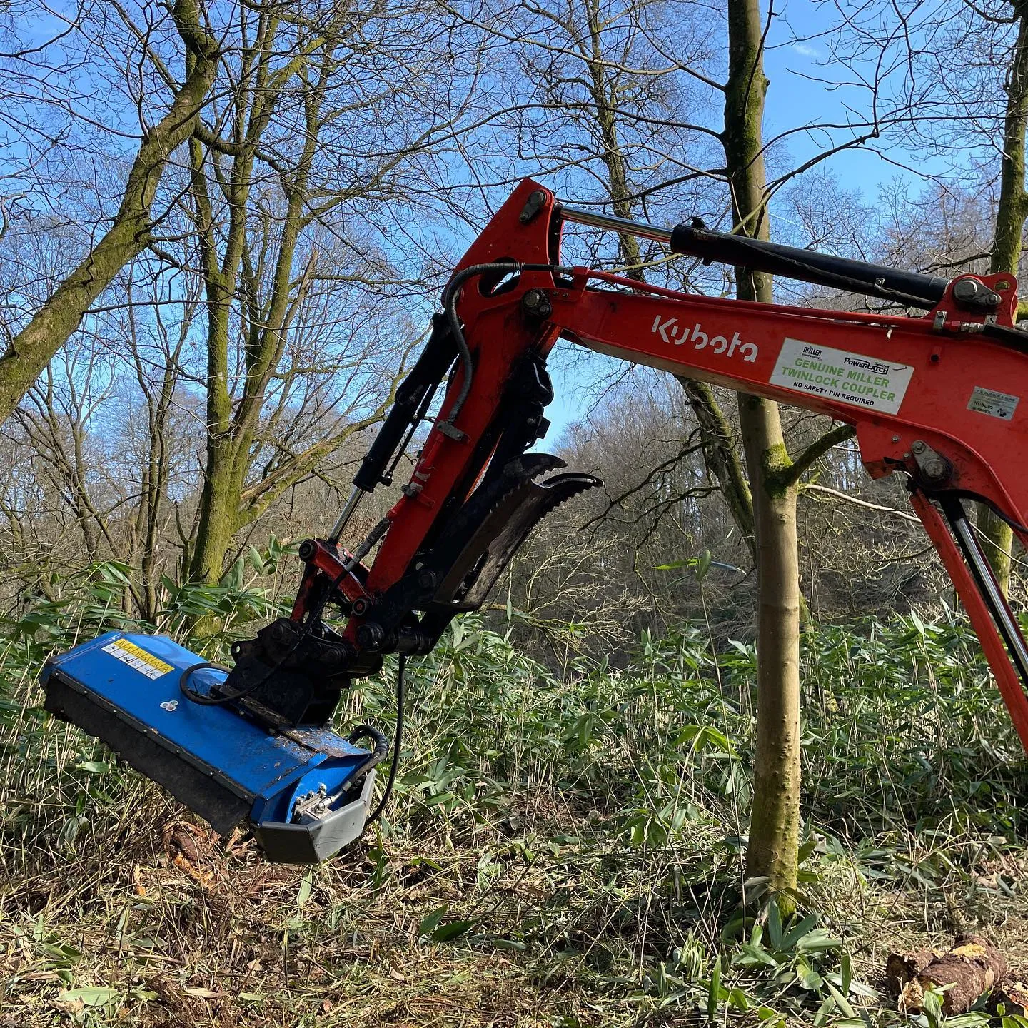 Raptor 900 Hydraulic Excavator Thumb - 4 to 6 tonne