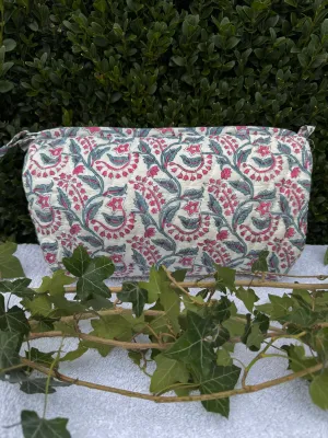 RASPBERRY AND BLUE REVERSE FLORAL MAKEUP BAG