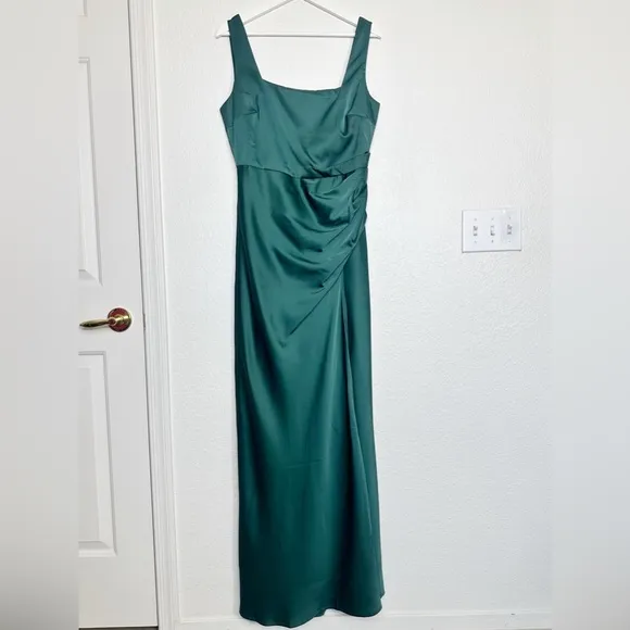 Red Carpet Romance Emerald Green Satin Square Neck Maxi Dress