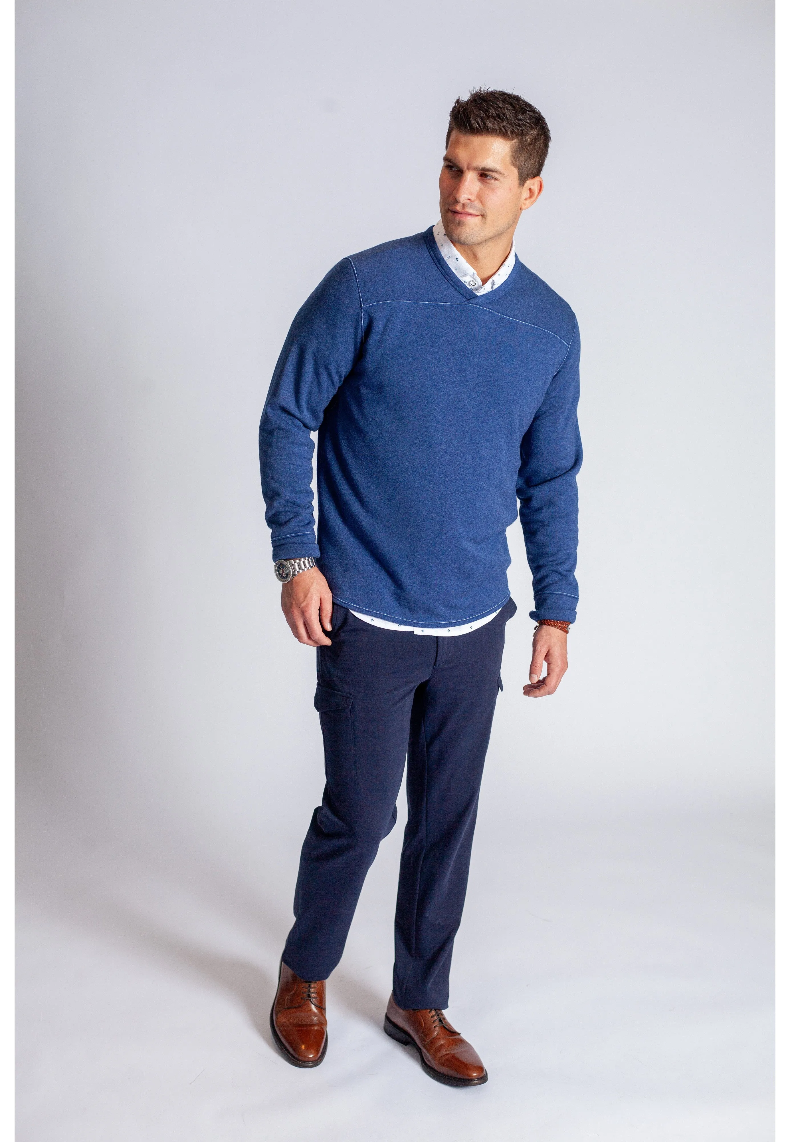 Rugvee Pullover V-Neck Sweatshirt - Tokyo Blue