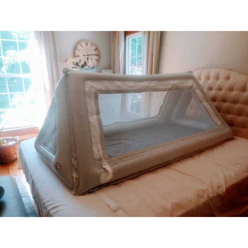 Safe Place Travel Bed Bundle with a Travel bag and an electric Pump