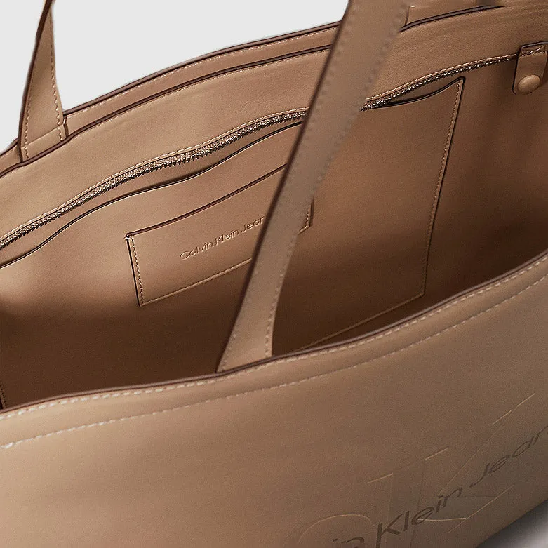 Sculpted Slim Tote Bag - Beige