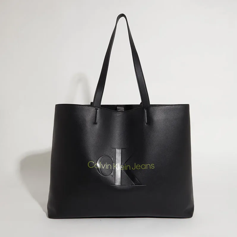 Sculpted Slim Tote Bag - Black Multi