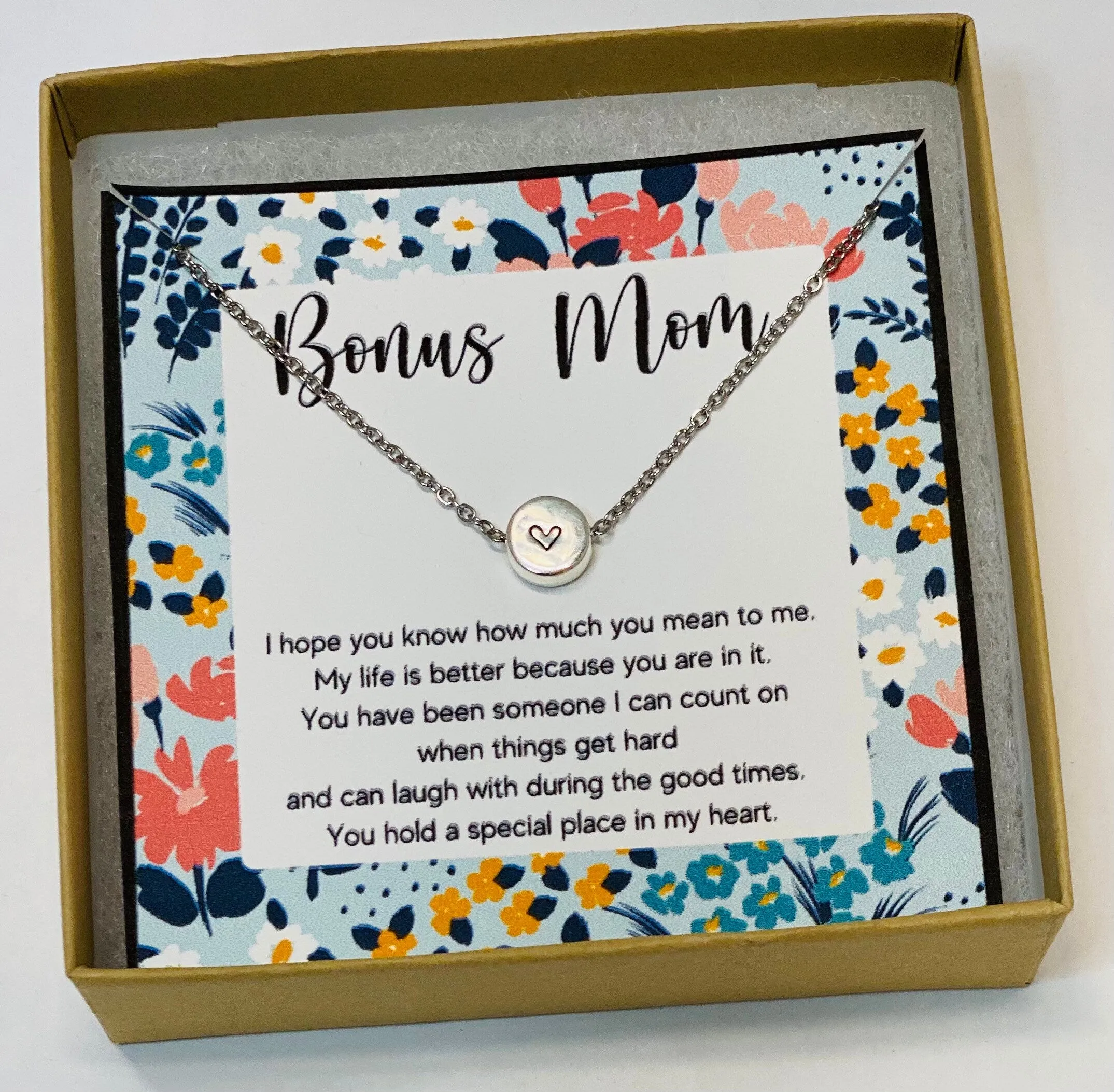 Second mom, Boyfriend&#39;s mom gift, Like a second mom, Friend&#39;s mom, Gift for boyfreinds mom, Mother in law necklace, Husband&#39;s mother