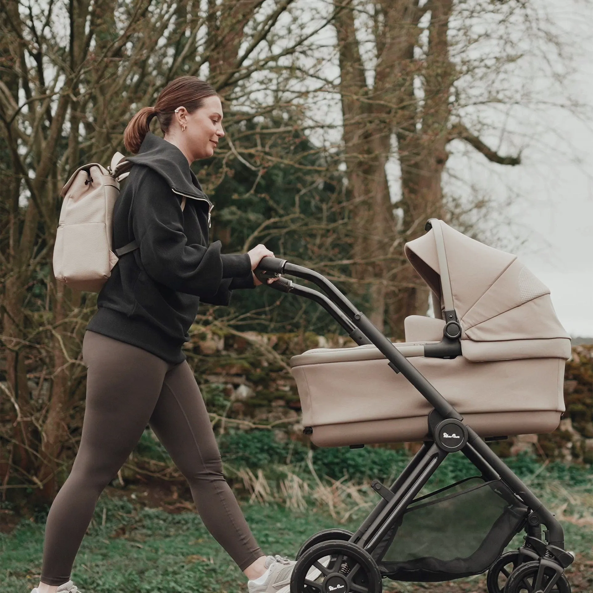 Silver Cross Reef 2 with First Bed Folding Carrycot - Mocha