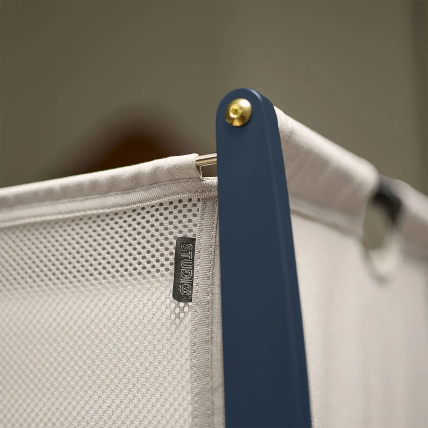 SnuzPod Studio Bedside Crib in London Navy