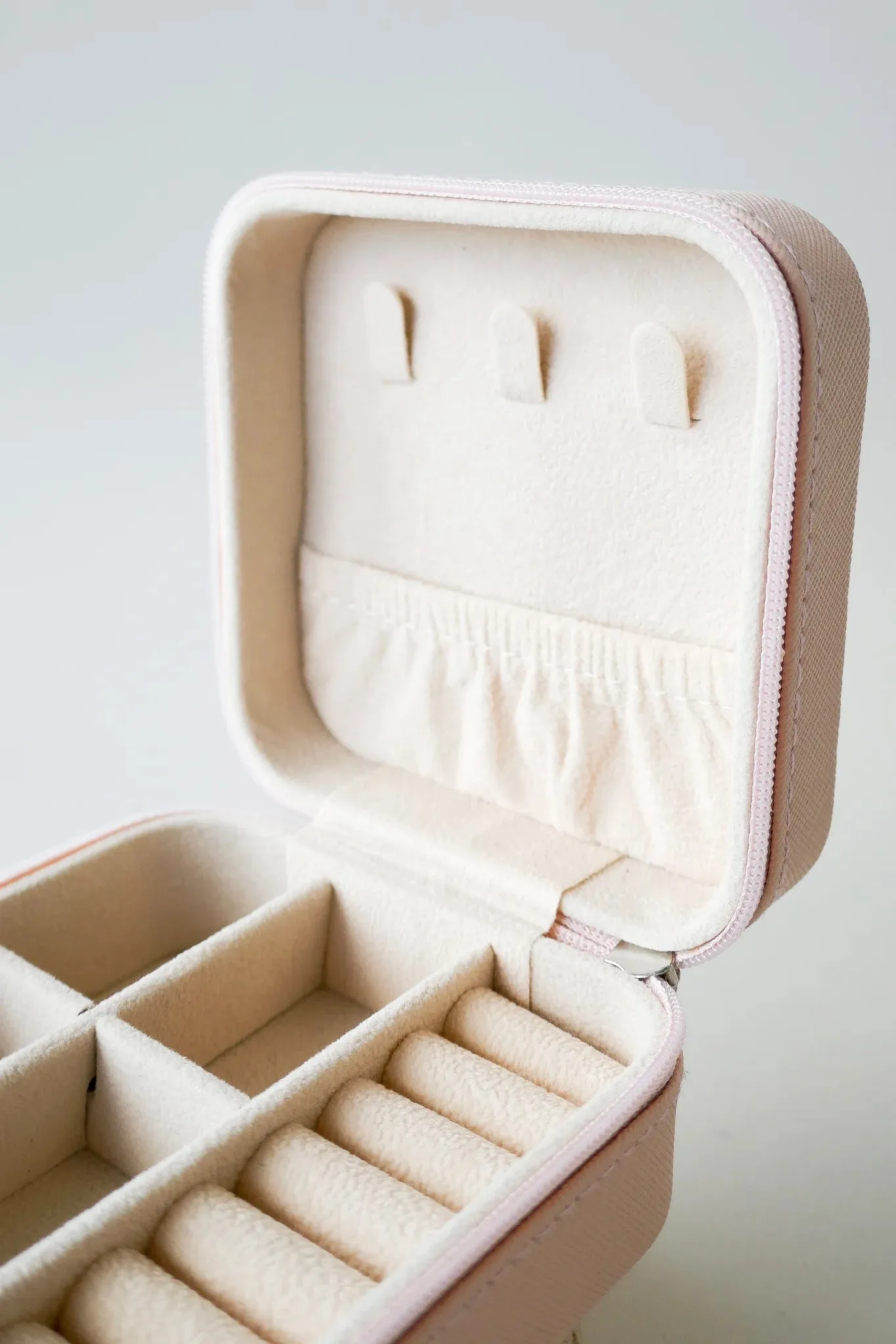 Square Jewellery Travel Case Pink